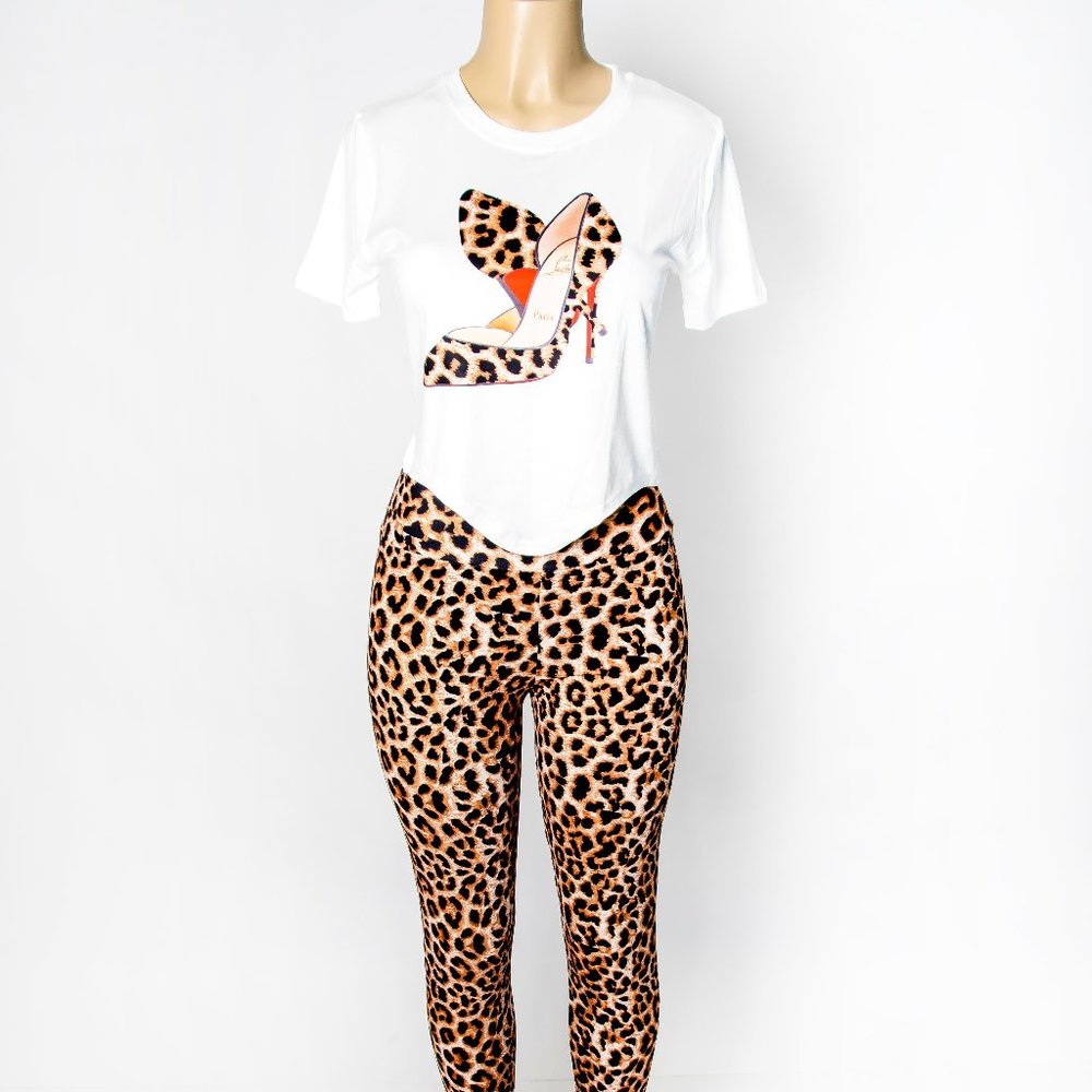 2 Piece Short Sleeve Cheetah Legging and Matching Mask Set